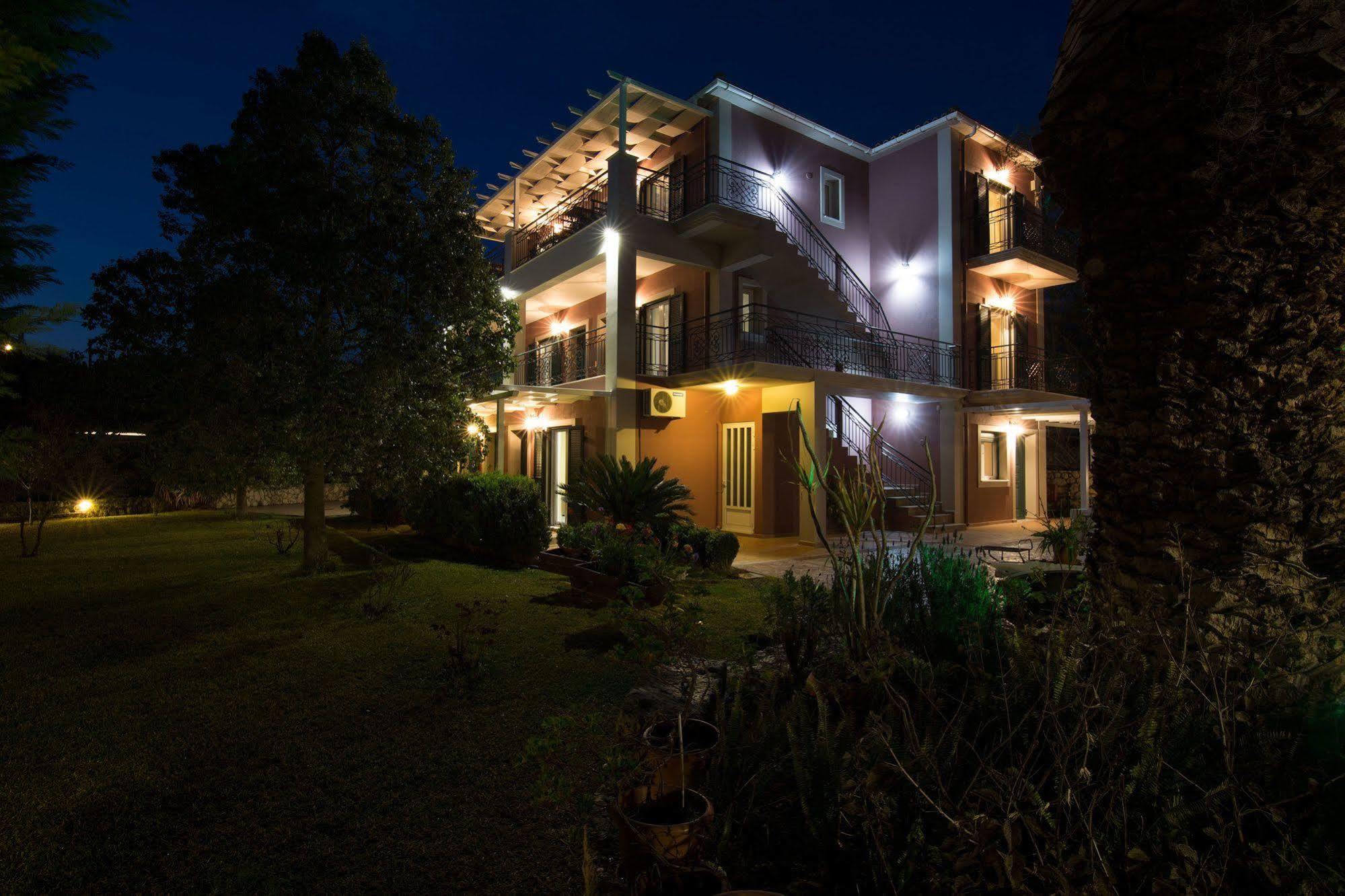 Dina Apartments Razata Luaran gambar